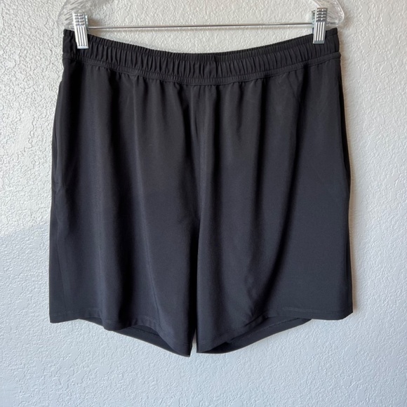 Beyond Yoga men’s Pivotal performance shorts - Picture 4 of 13